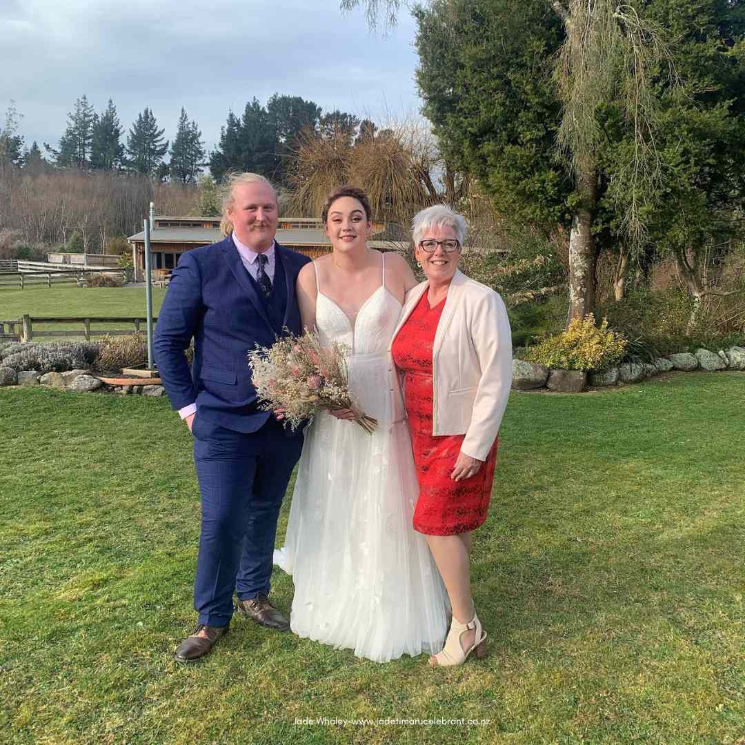 Jade Whaley wedding celebrant with newlywed couple in Timaru for their winter wedding.
